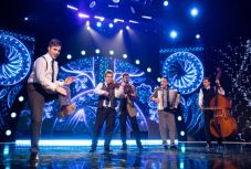 Fölszállott a páva: kolozsvári versenyzőknek is szurkolhatunk