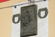 A magyar realista dráma megteremtője volt – Csiky Gergely monográfusát kérdeztük