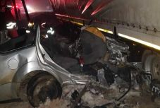 Meghalt öt fiatal a szétlapított Fordban – részletek a balesetről