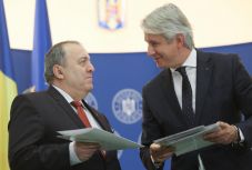 Újabb cégek kaptak állami pénzeket nagyberuházásokra