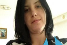 Olvasóink azonosították a gyerekeit elhagyó nőt