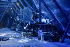 A kolozsvári magyar színház díszlettervezőjét tünteti ki a Román Akadémia