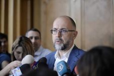 Nyugdíjtörvény: sarokba szorította a koalíciót az RMDSZ