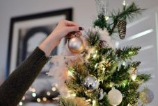 Ilyen lesz idén a trendi karácsonyfa