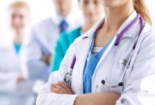 Megszavazták: a vidéki kórházak is képezhetnek rezidens orvosokat