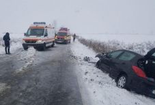 A fél országban okozott fennakadásokat a rossz idő és a havazás