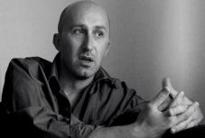 FRISSÍTVE - Alapfokon veszített a Transindex ellen Váta Lóránd, a színész fellebbezni fog