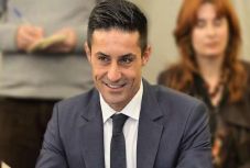 A szenátus alelnöke: az amnesztiáról nem beszélni kell, hanem meg kell adni 