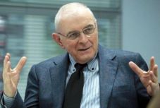 A jegybank főtanácsadója és az ellenzék is bírálja a „kapzsisági adót”