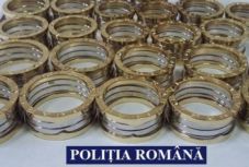 Hatalmas mennyiségű ékszert foglalt le a rendőrség