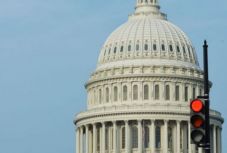 Nincs megegyezés az amerikai törvényhozásban, részlegesen leállt a kormányzat