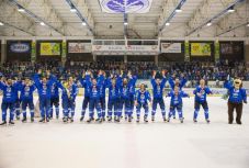 Román Kupát tett az angyal a csíki hokisok karácsonyfája alá