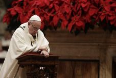 Ferenc pápa: nem a javak számítanak, hanem a szeretet