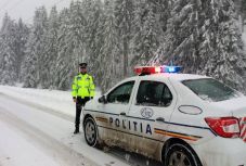 Több mint 3200 alkalommal volt szükség a rendőrség közbelépésére hétfőn