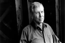 Meghalt Ámosz Oz világhírű izraeli író