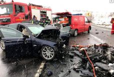 FRISSÍTVE - Baleset Jegenyén: a családfő meghalt, gyermeke és felesége kómában van