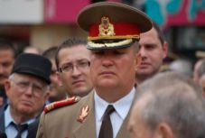 Megjelent a Hivatalos Közlönyben a vezérkari főnök mandátumáról szóló rendelet