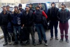 Több mint negyven illegális határátlépőt állítottak meg