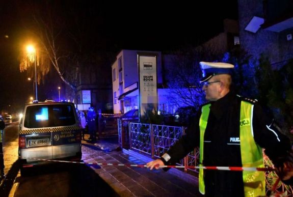 Öt kamaszlány halt meg a szabadulószobában