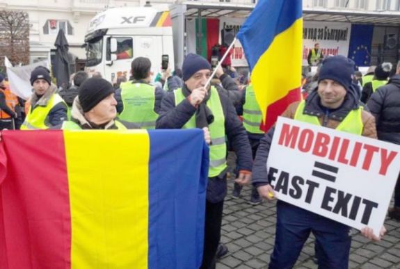 A román fuvarozók szerint a mobilitási csomag kiszorítja őket a nyugat-európai piacról