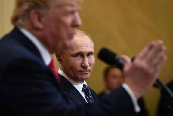 Trump tagadja, hogy bármikor is Oroszország javára dolgozott volna