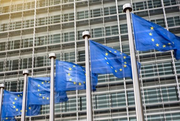 Európai Bizottság: lehetséges a brit kiválás határidejének meghosszabbítása