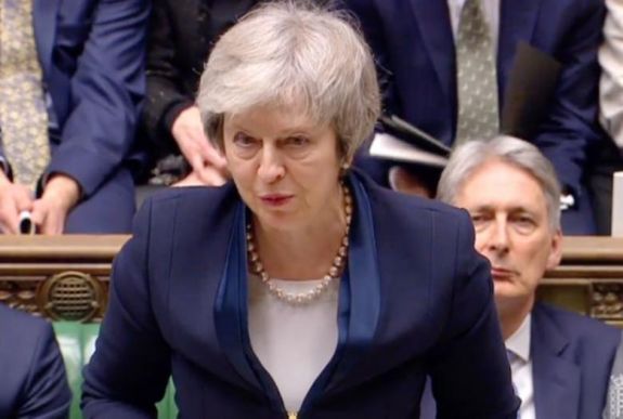 Theresa May: a brit kormány nem állítja le a Brexit-folyamatot