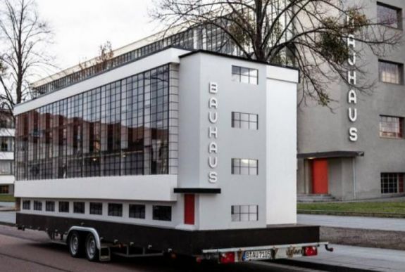 Száz éves a Bauhaus-mozgalom, a modernség szinonimája