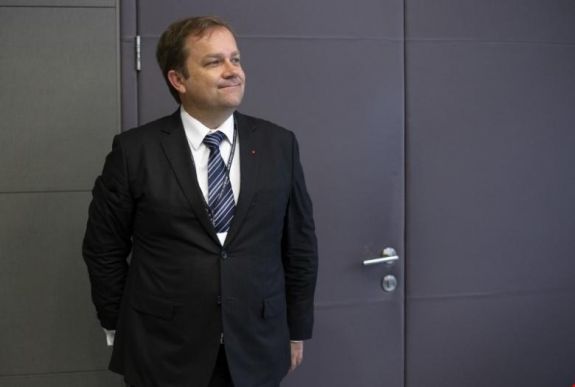 Egy futár öngyilkossága miatt mondott le a szlovén kulturális miniszter