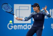 Sencseni torna: negyeddöntőbe jutott Niculescu és Cîrstea