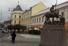 Dan Tanasă ismét perel a román zászló hiánya miatt