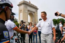 Újabb államelnöki mandátumért indul Klaus Johannis 