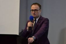 Román tiltakozás az osztrák differenciált családtámogatás ellen