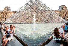 Fél Romániányi látogató kereste fel 2018-ban a párizsi Louvre múzeumot