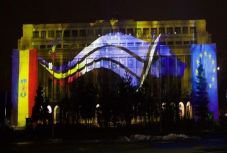 Ambrus Attila: Drága Klaus és drága Jean-Claude