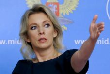 Oroszország szerint Amerika „kivonul, hogy maradjon”