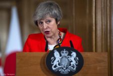 Theresa May: valószínűbb, hogy az Egyesült Királyság az EU-ban marad, minthogy kilép