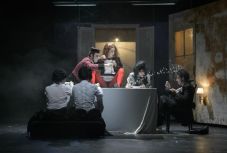 Hat színház előadásait szemlézi Nagyváradon a Magyar Színházi Szövetség