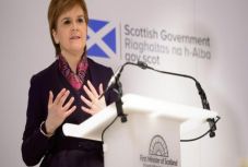 Skócia kiléphet az Egyesült Királyságból, ha nem lesz újabb népszavazás a Brexitről