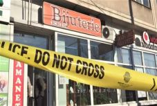 Fényes nappal rabolták ki az ékszerboltot