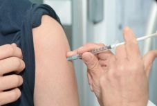 Szakértő: érdemes időben beadatni az influenza elleni védőoltást