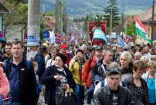 Az érsek kiterjesztette a csíksomlyói búcsút a pápalátogatás napjára is