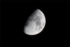 Meglepő helyről származhat a Holdon talált egyik kőzetminta