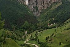 Rostás-Péter István: Körözött jövőkép(ek)