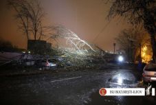 Hatalmas károkat okozott a hóvihar és a jég szombaton