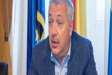 Farkas István: Vé  mint vissza a múltba