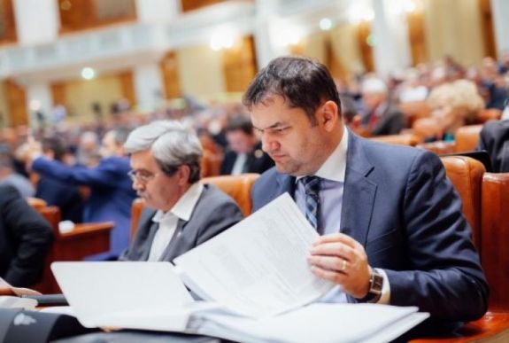 Cseke Attila a költségvetés támogatásáról: „Előbb lássuk a módosított számokat”