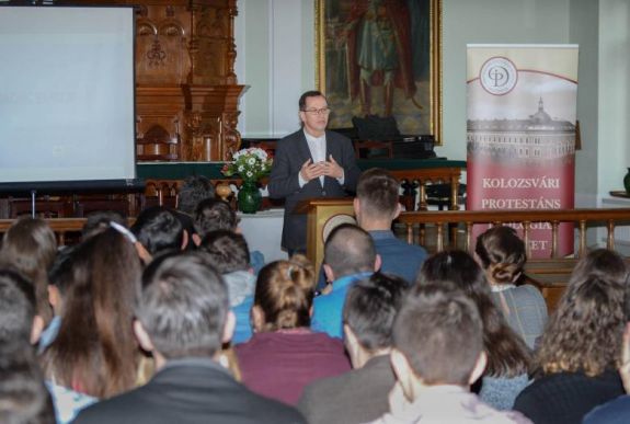 Sógor: továbbra is hozzá kell járulnunk egy erős Kárpát-medencei magyar képviselethez