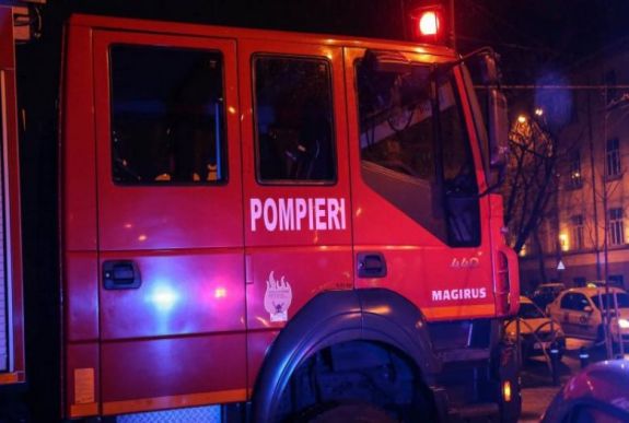 Kolozsvár: többen kórházba kerültek egy tömbházlakásban kiütött tűz miatt