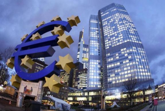 Kétéves mélypontra süllyedt az euróövezet folyó fizetési mérlegének többlete
